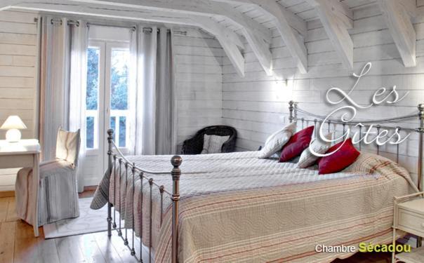 Les Maisons De Concasty Boisset (Cantal) Quarto foto